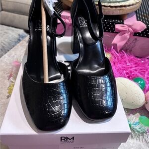 Rebecca Minkoff  Black croc n embossed size 8.5 New in Box with tags 
Heel 3’